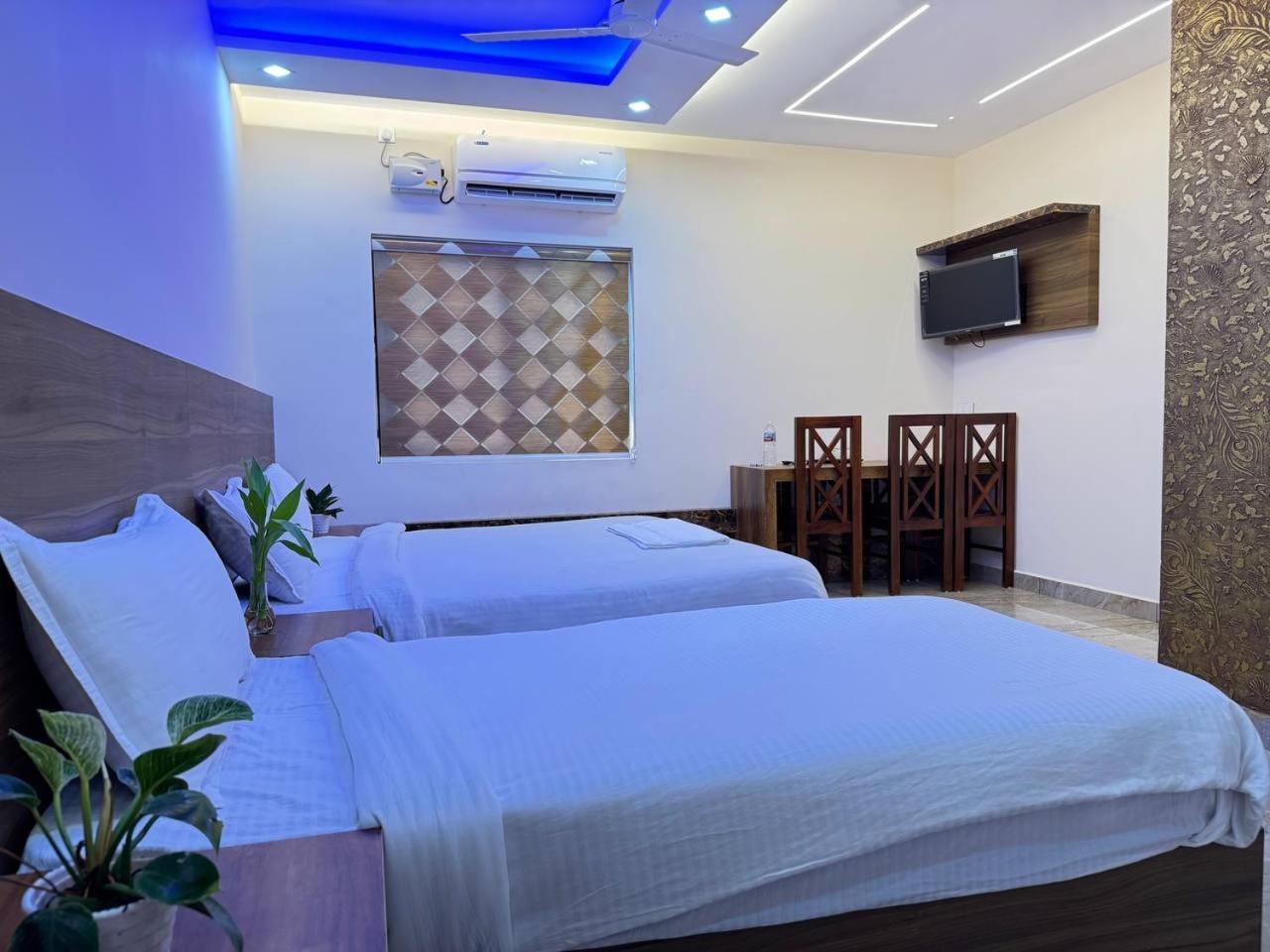 Krishnakripa Premium Residency Hotel Kochi Екстериор снимка